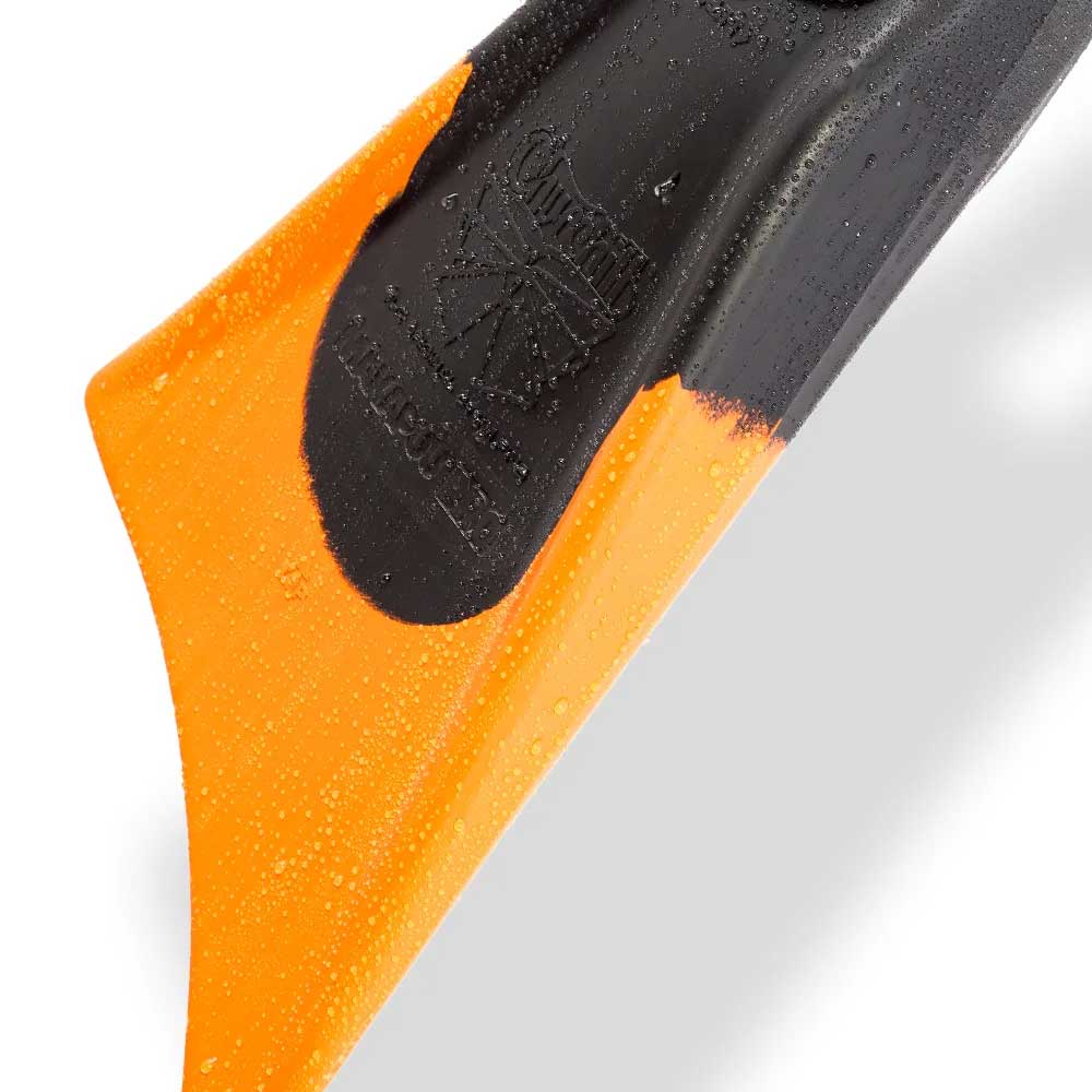 Aletas CHURCHILL PRO Black Orange Made in Malasya - Imagen 4